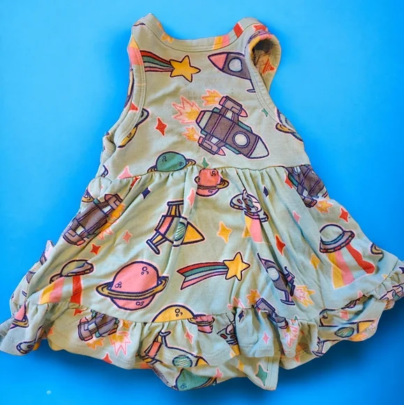 🛍️👗 2 for $20 Posh Peanut Space Theme Ruffled Bodysuit Dress, 3-6 month - Picture 2 of 4